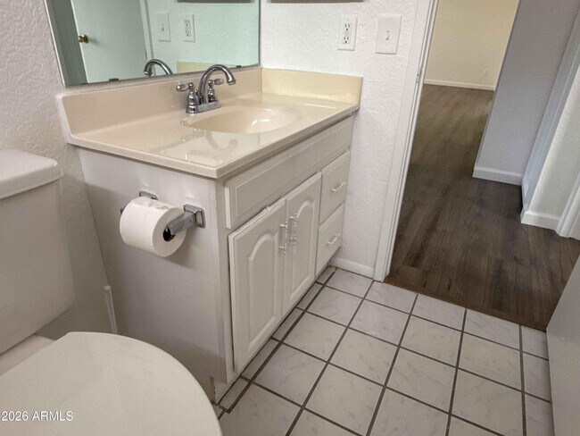 Building Photo - 16811 N 32nd Ave