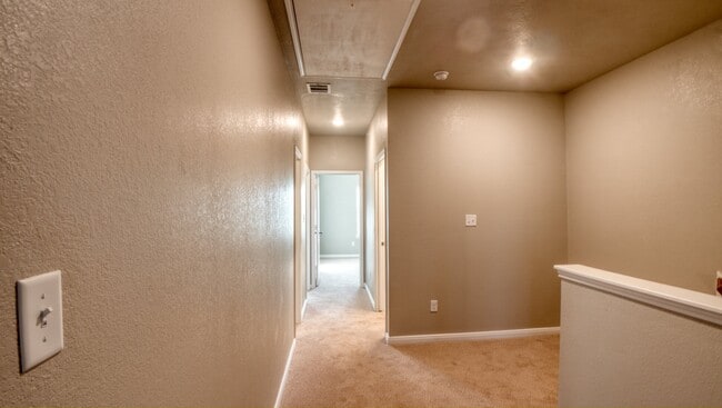 Building Photo - 4089 Cross Park Dr