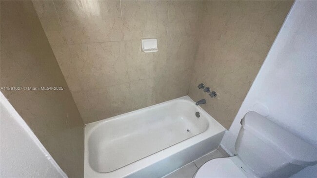 Building Photo - 1805 Sans Souci Blvd