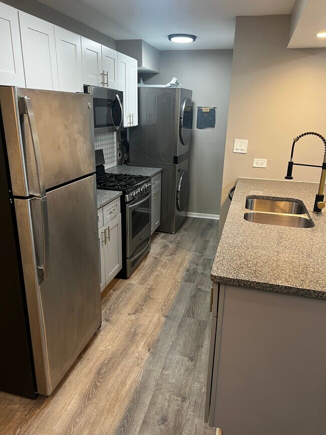 Building Photo - 20128 Ash Ln