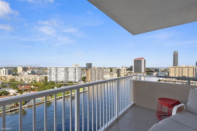 Building Photo - 2 br, 2 bath Condo - 1965 S Ocean Dr Apt 16S