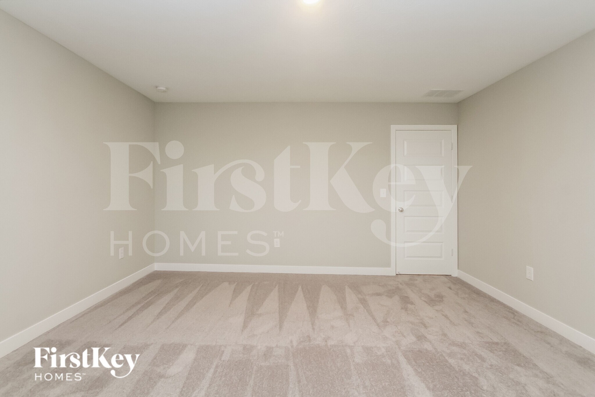 Building Photo - 2464 S Carlota Dr