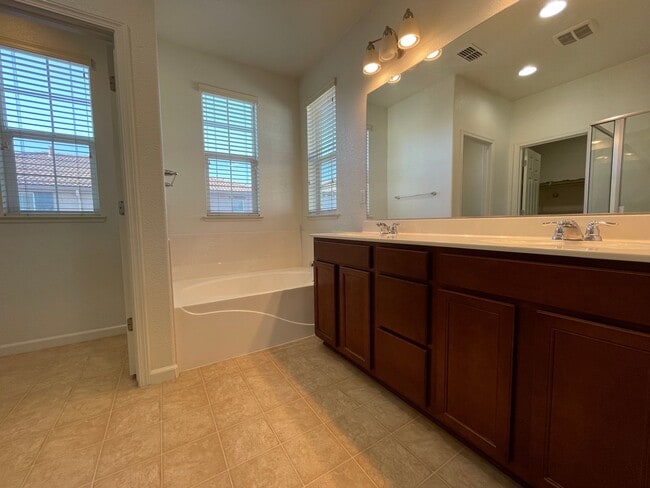 Building Photo - Two Story Home w/ Fridge Included, Attache...