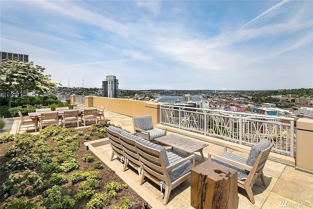 Rooftop Seating Areas (skyline is now more developed) - 819 Virginia St