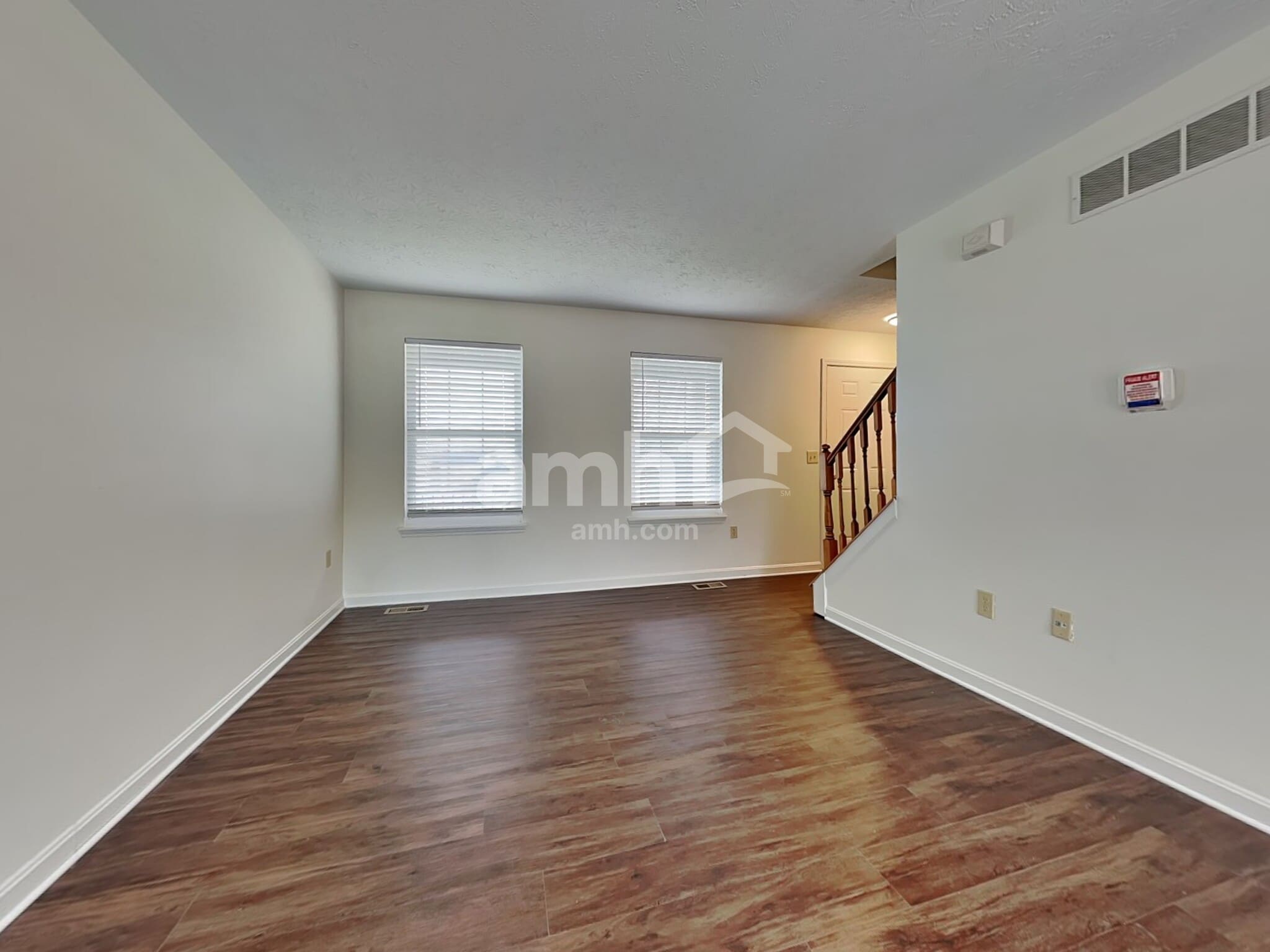 Building Photo - 10320 Fredricksburg Rd