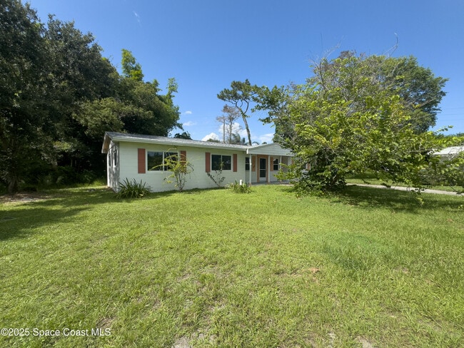 Building Photo - 728 Lund Ct