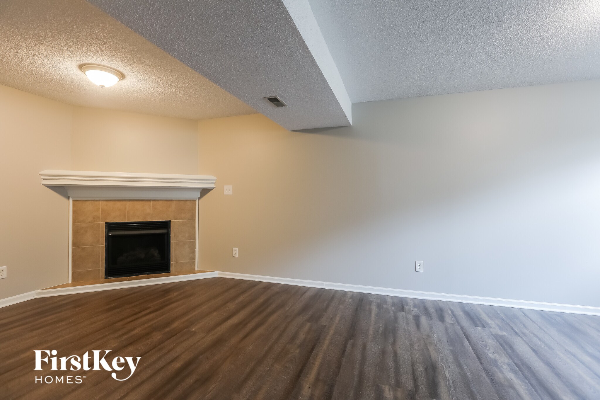 Building Photo - 11036 N McKinley Ave