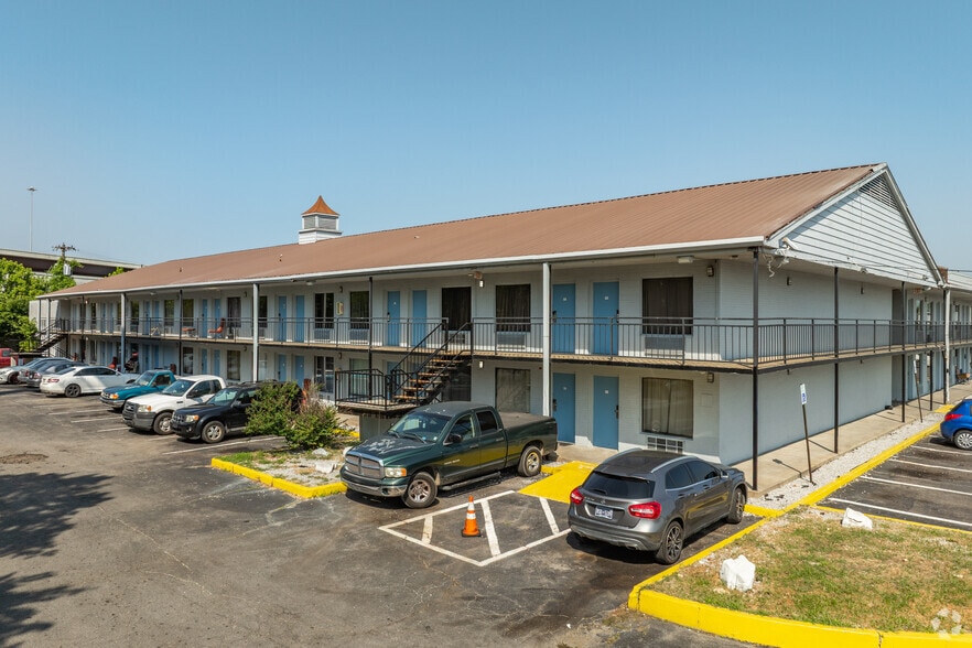 Primary Photo - Elite Living Residence