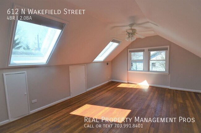 Building Photo - 612 N Wakefield St