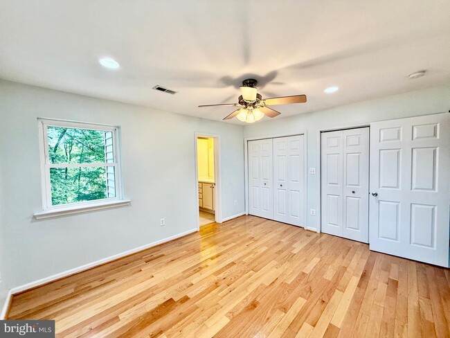 Building Photo - 6605 Keene Dr