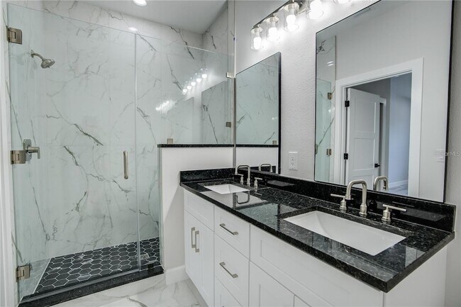 Building Photo - 5630 Queener Ave