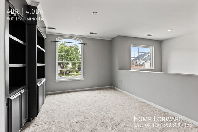 Building Photo - 800 Palomino Ln