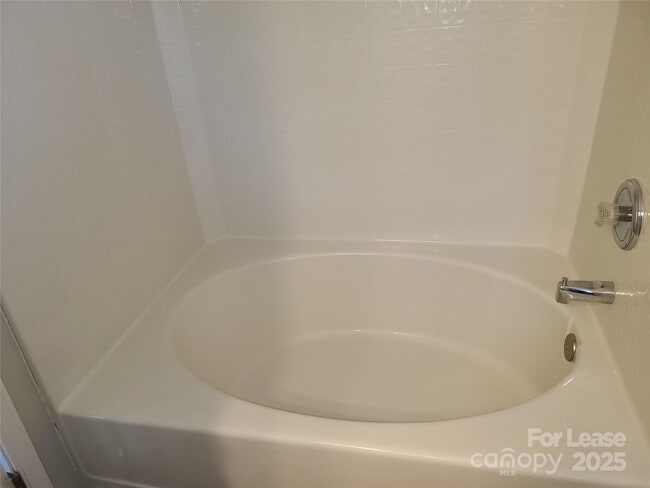 Building Photo - 8415 Chaceview Ct