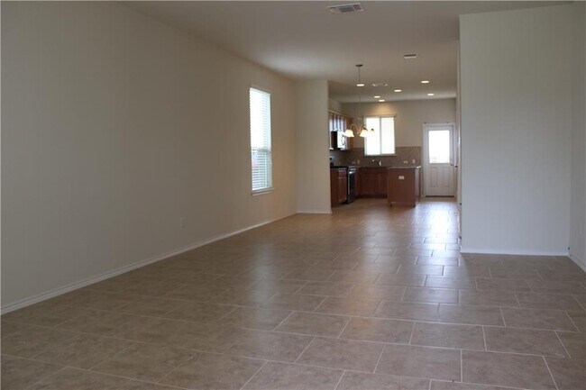 Building Photo - 525 Coffee Berry Dr