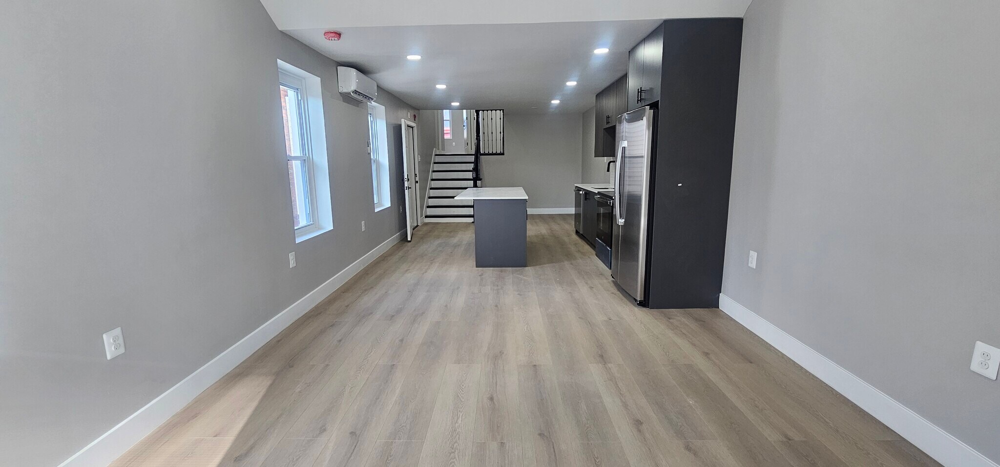 Building Photo - 324 South St