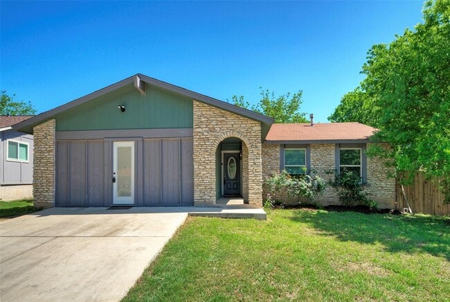 Primary Photo - 7005 E Meadow Bend Dr