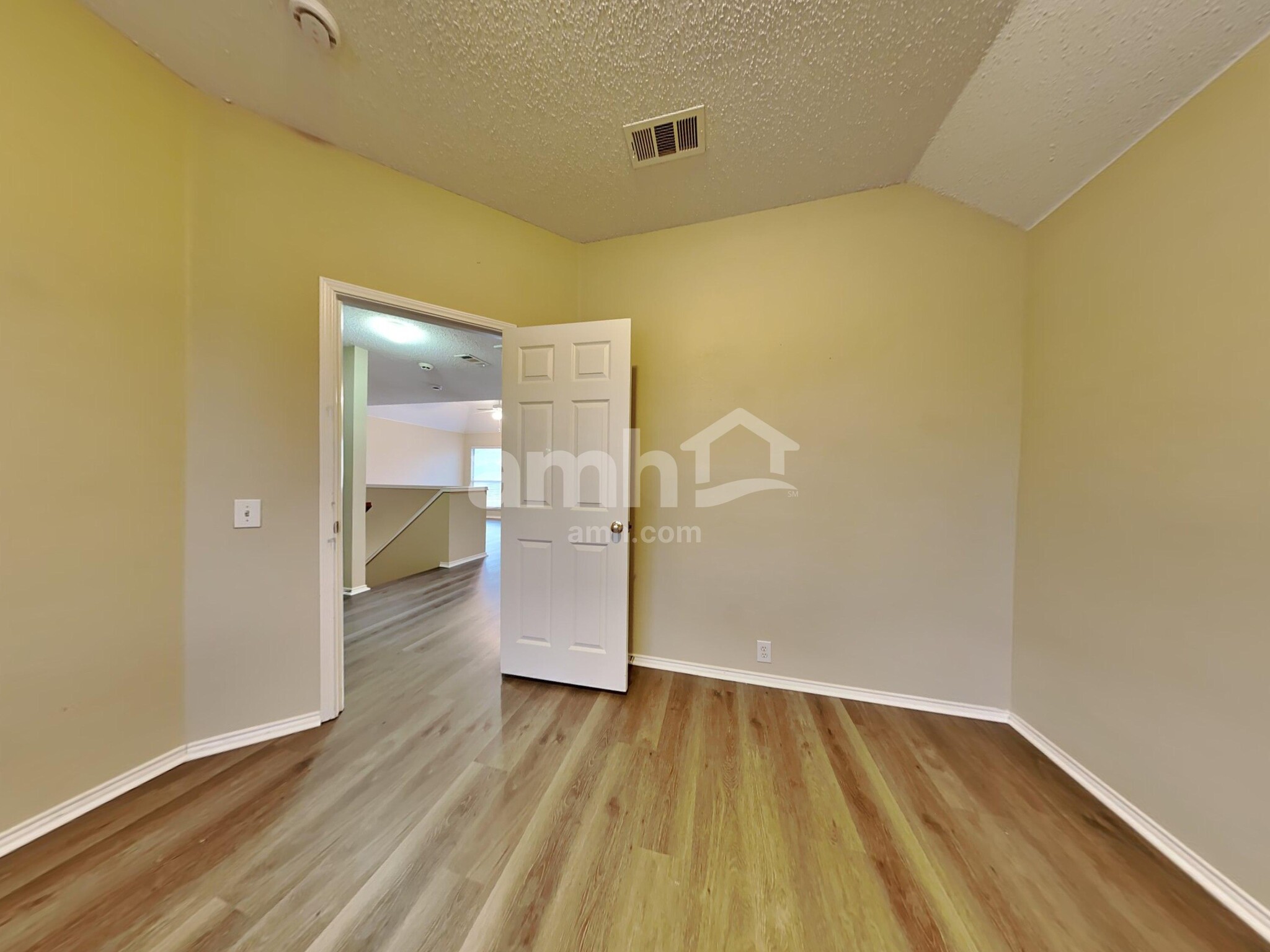 Building Photo - 7847 Teal Dr