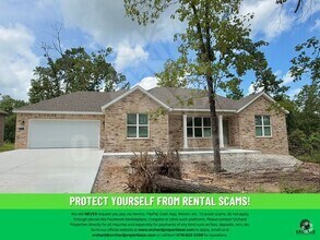 Building Photo - Bella Vista Single-Family Home- 2 Bed/ 2 B...