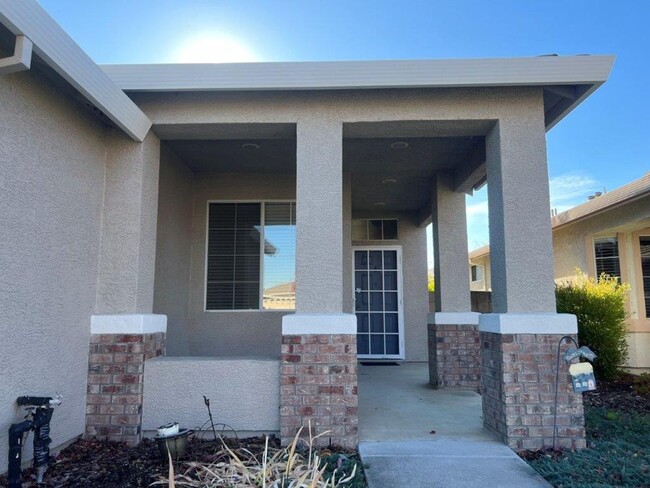 Building Photo - Exclusive Diamond Grove Gated Senior Commu...