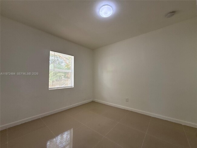 Building Photo - 911 NW 57th St