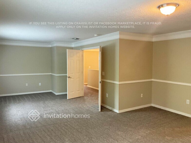 Building Photo - 18221 Sandy Pointe Dr