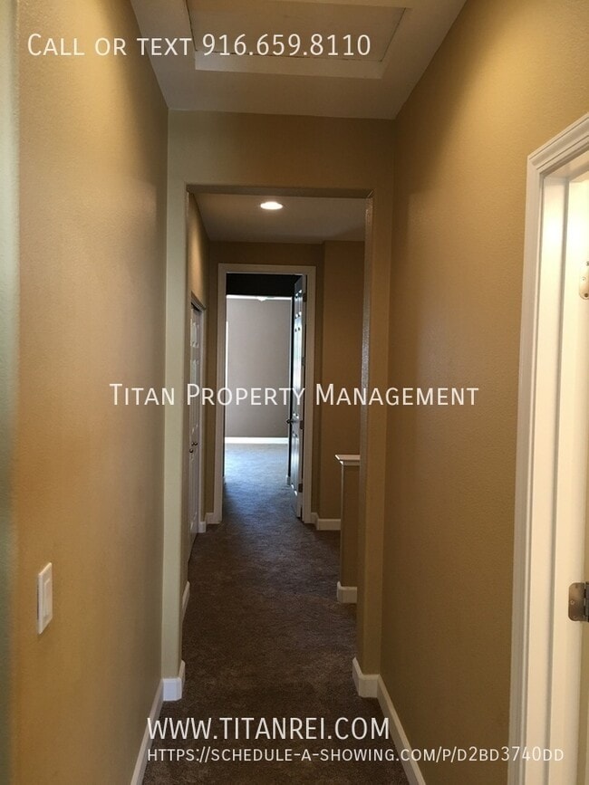 Building Photo - 8144 Crystal Walk Cir