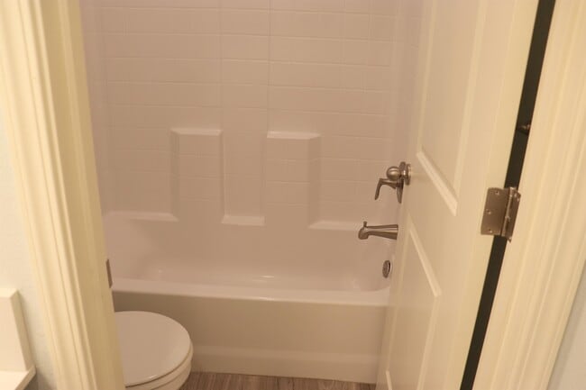 Building Photo - 1884 Clover Drive