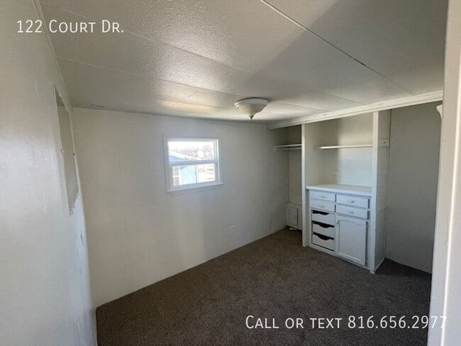 Building Photo - 122 Court Dr