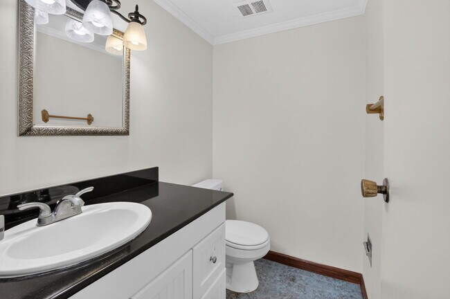 Building Photo - 200 Waterway Dr S