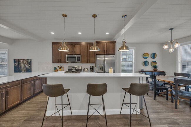 Building Photo - Wasatch Springs Gem