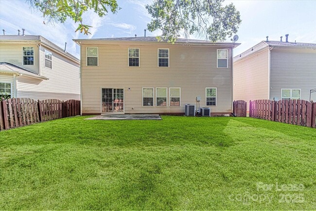 Building Photo - 15635 Normans Landing Dr