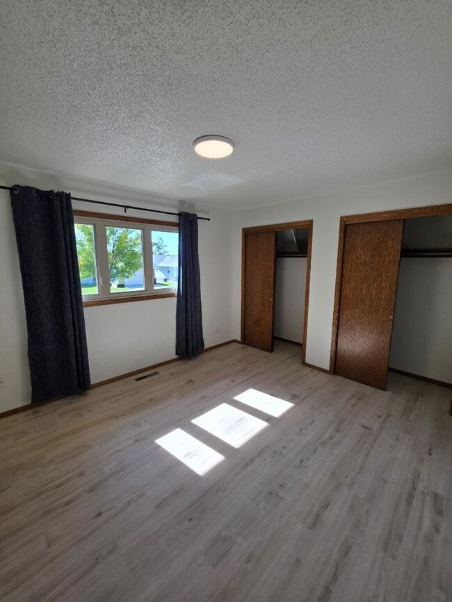 Building Photo - 708 W Interstate Ave