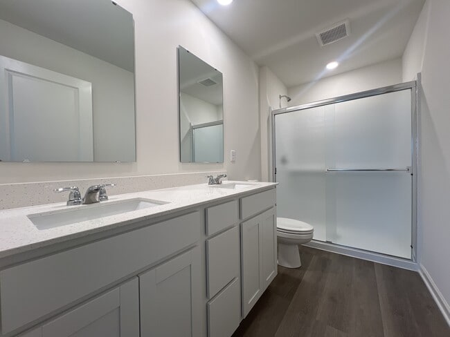 Building Photo - 1140 58th Rd