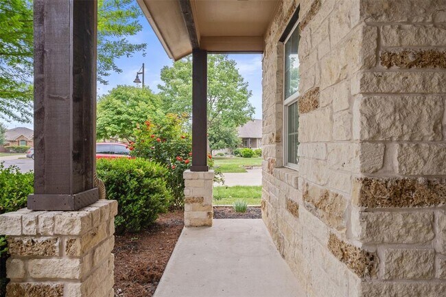Building Photo - 245 Peggy Dr
