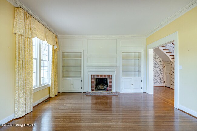 Building Photo - 3976 Shelbyville Rd