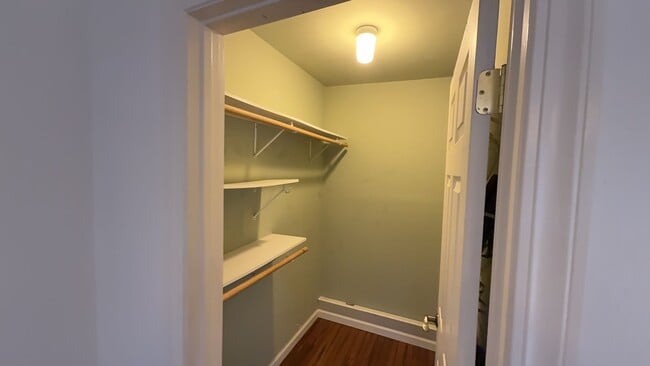 Building Photo - EPIC REA: Beautiful 2 Bed/2 Bath In the Heart of West Berkeley’s Poet’s Corner.