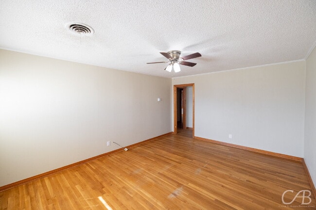 Building Photo - For Lease