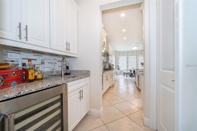 Building Photo - Mediterranean Rental Home in The Enclave a...