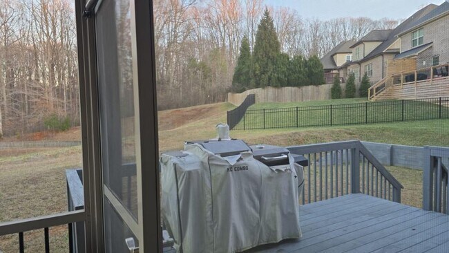 Building Photo - 6002 Bedstone Dr