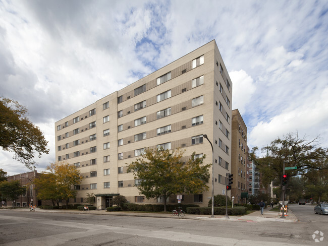 Building Photo - 1400 Chicago Ave