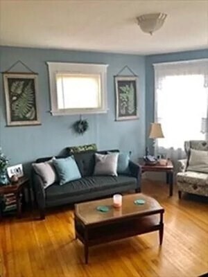 Building Photo - 65 Craigie St