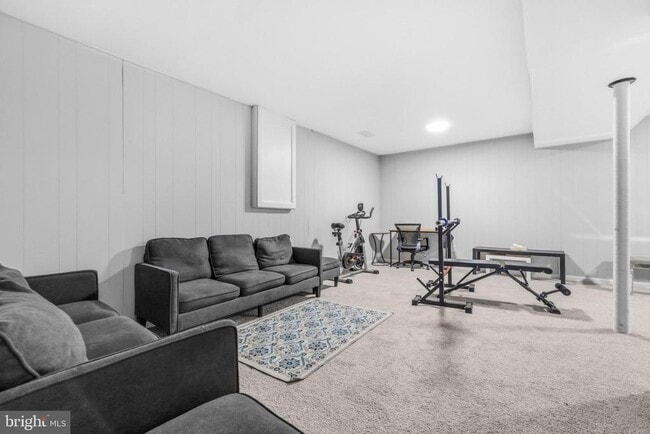 Building Photo - 17624 Lindstrom Ct