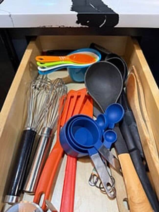 Building Photo - Luxurious 2-Bedroom Apartments with Modern Flair and Parkside Living!