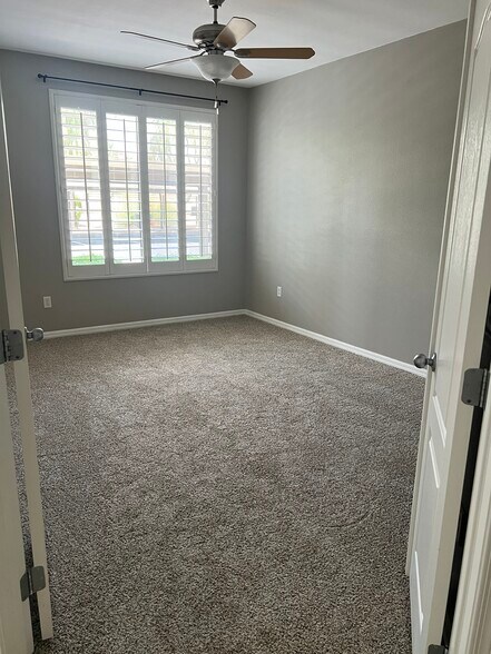 New carpet - 6900 E Princess Dr