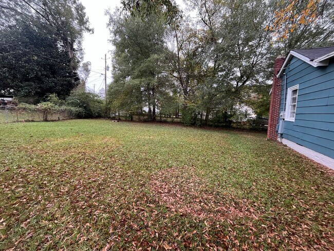 Building Photo - Move-In Ready Home at Unbeatable Value! Lo...