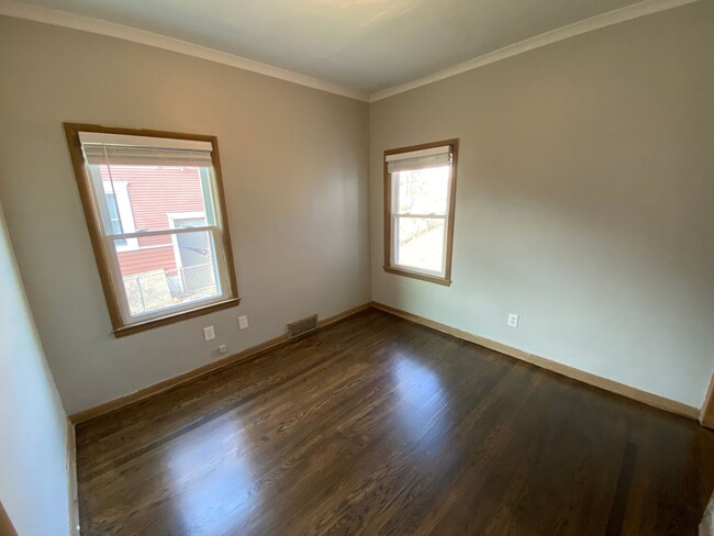 Building Photo - Fully Remodeled 3 Bedroom House!