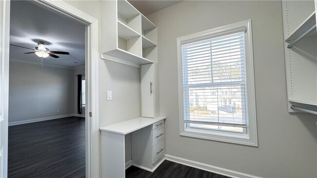 Building Photo - 750 Fieldcrest Park Ln