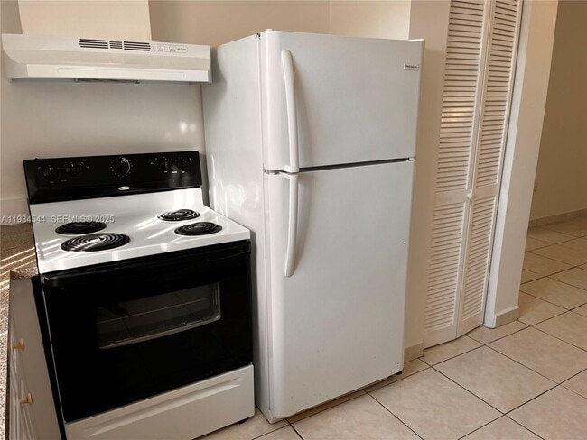 Building Photo - 181 NW 47th Ave