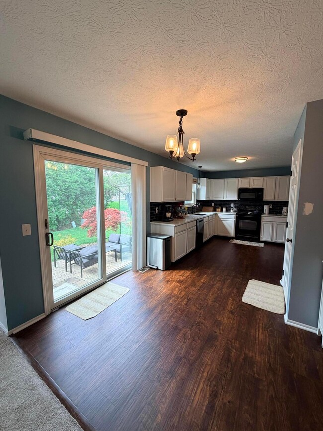 Building Photo - 5205 Wabash River St