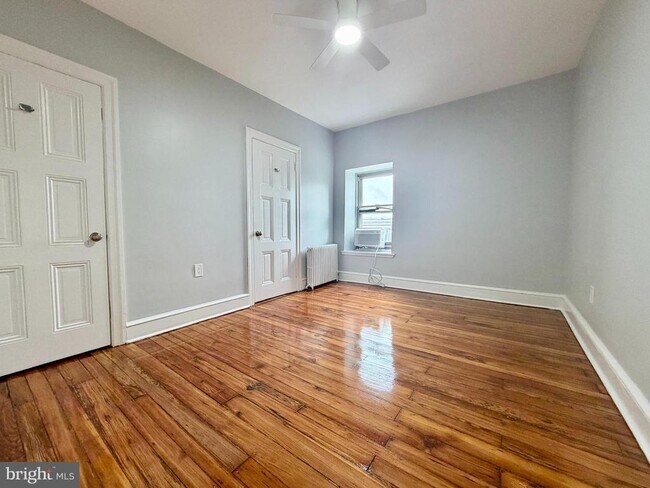 Building Photo - 146 Sumac St